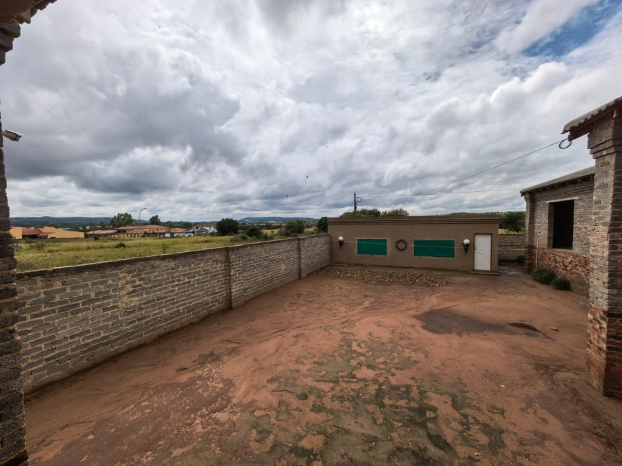 5 Bedroom Property for Sale in Parys Free State